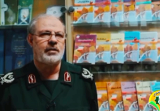 معاون فرهنگی و تبلیغات سپاه درباره نقش کتاب‌خوانی در حفظ هویت اسلامی و انقلابی